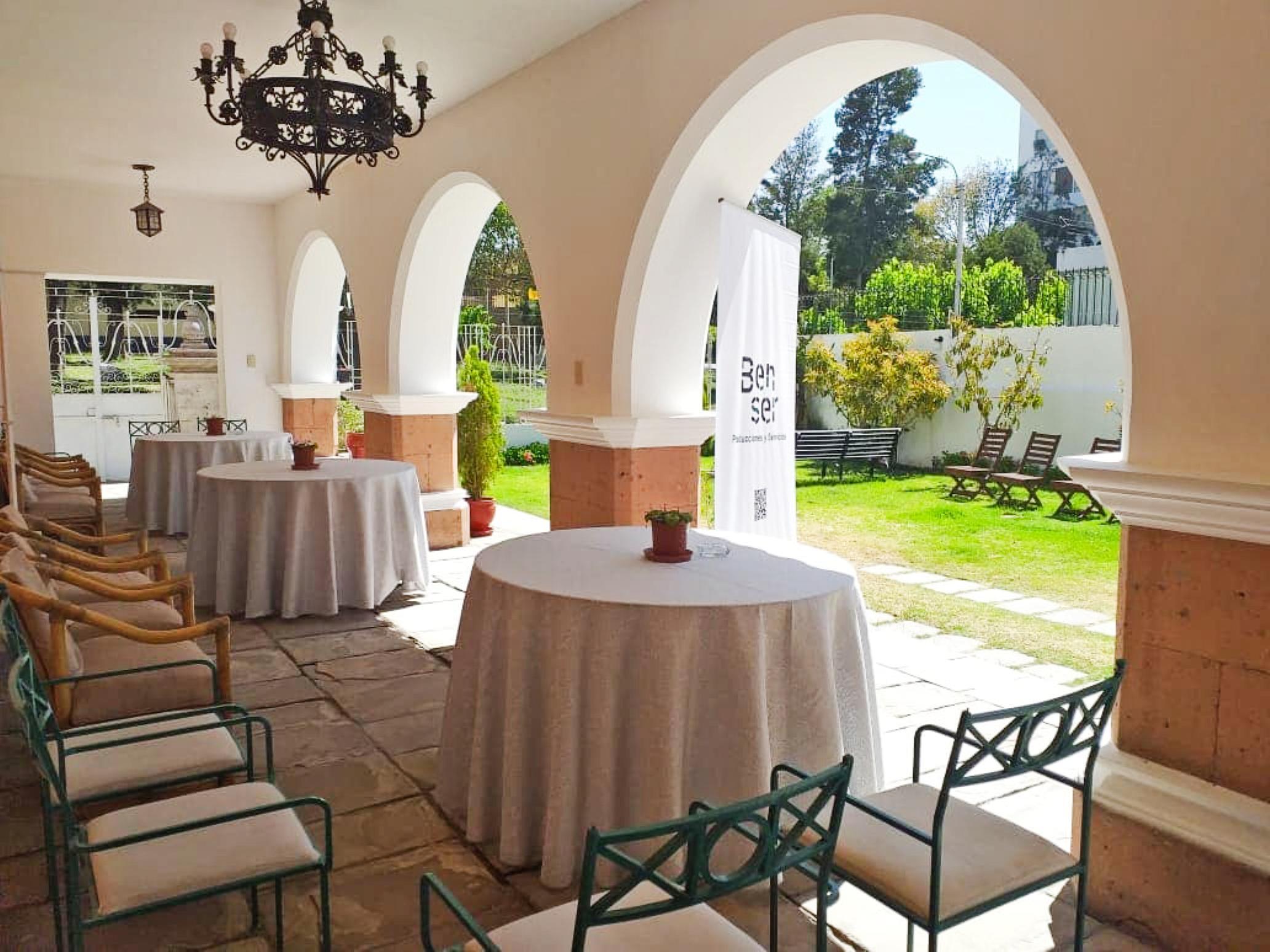 By Cassana Hotel
